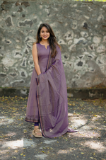 Yazhini 1